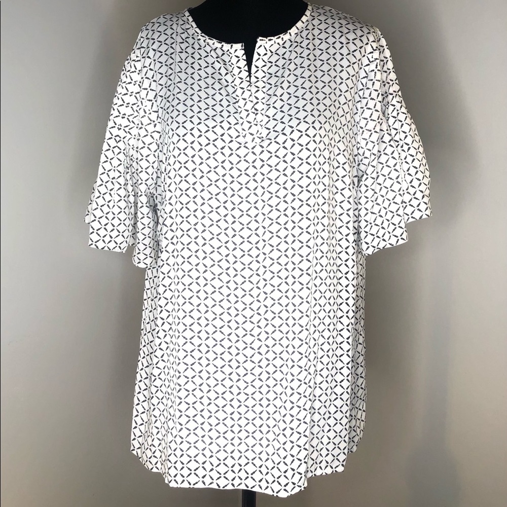 Ivanca Trump women’s blouse.